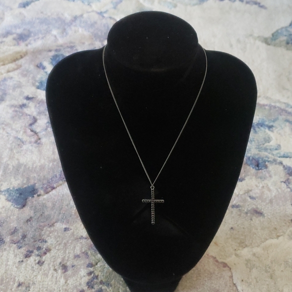 Black stoned Cross Necklace - Picture 1 of 4